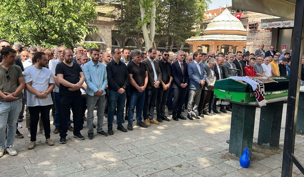 Yavuz Turhan son yolculuğuna uğurlandı