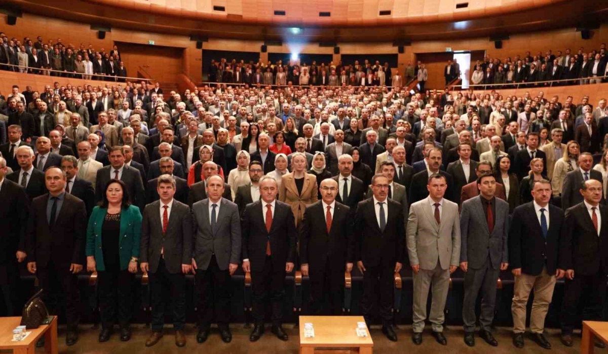 Bursa’daki okul müdürlerine yeni müfredat anlatıldı