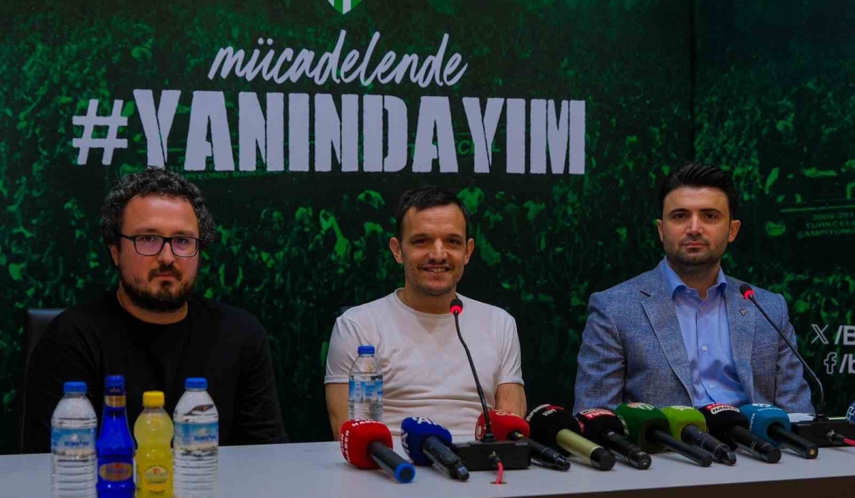 Bursaspor’un yeni teknik direktörü Pablo Martin Batalla imzayı attı