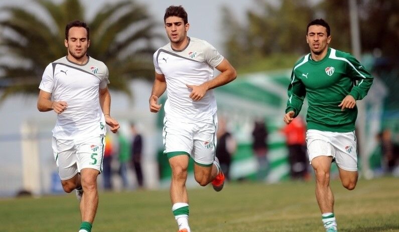 Bursaspor, Taha Can Velioğlu’nu kadrosuna kattı
