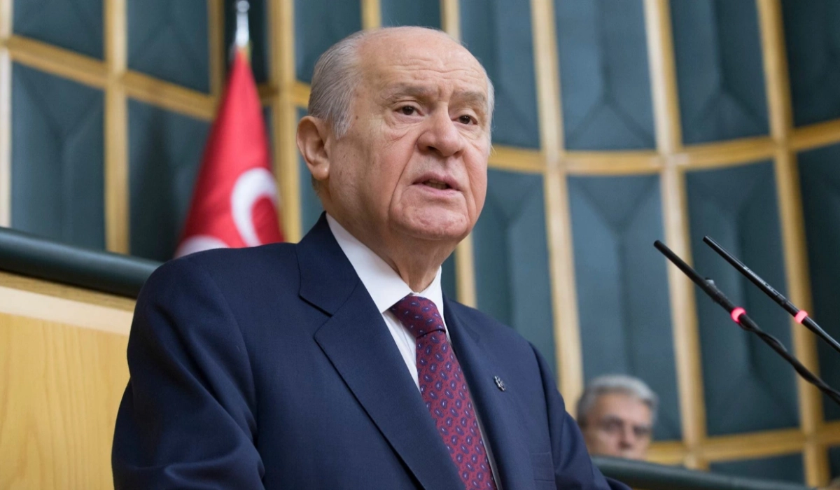 Devlet Bahçeli Kaç Yaşında? MHP'nin Siyasi Lideri Hakkında Bilgiler