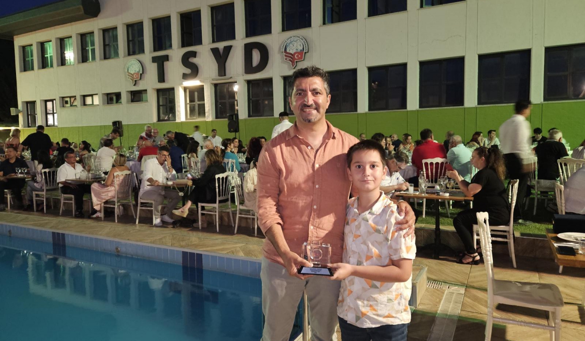 Şaban Kılıçcı ödülünü aldı