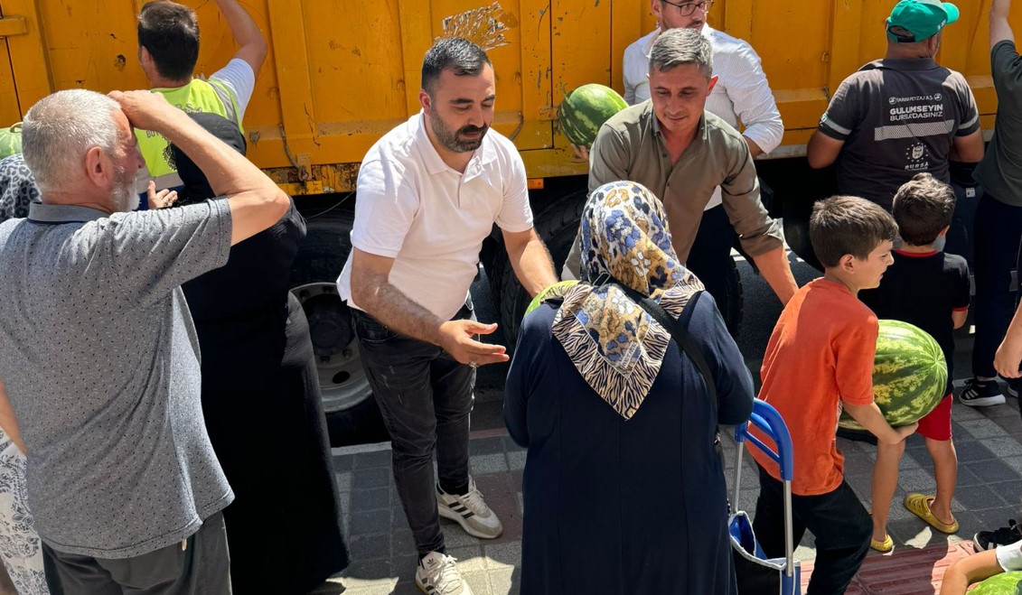 Bugün İnegöl’de 2 ayrı noktada ücretsiz karpuz dağıtılacak