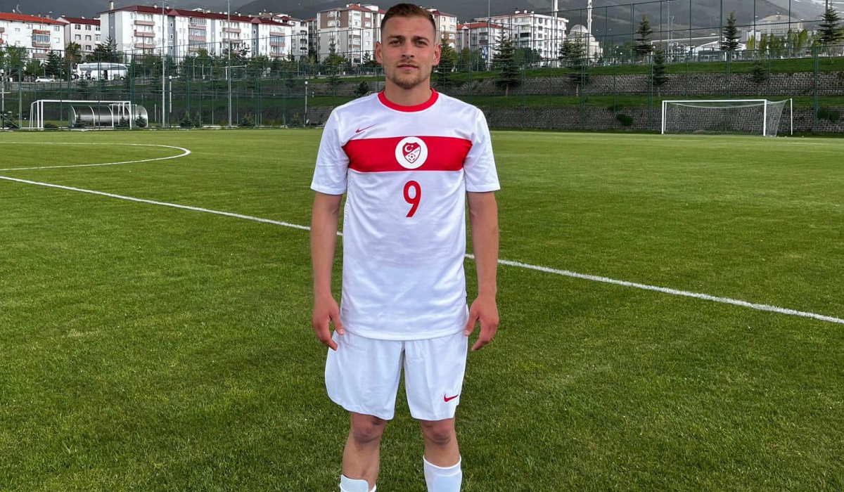 Yunus Boyrat İznikspor’a İkinci Kez İmza Attı!