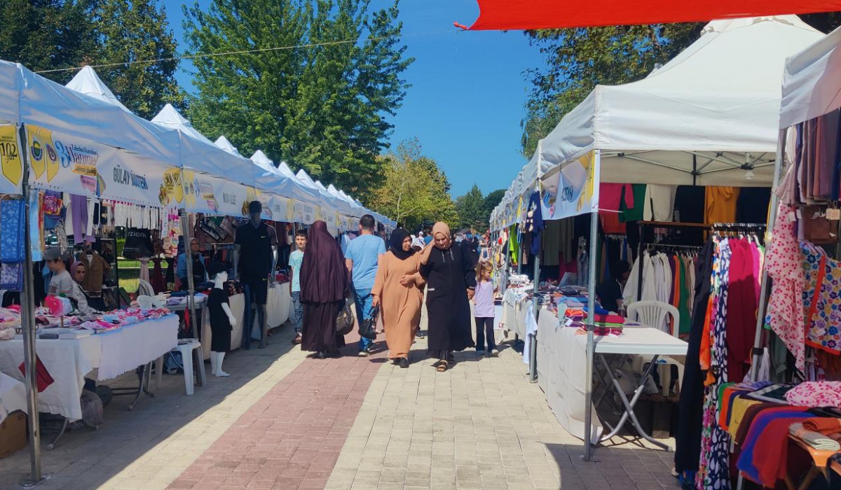 İnegöl’de 3 günlük festival başladı! İndirimler kapıda