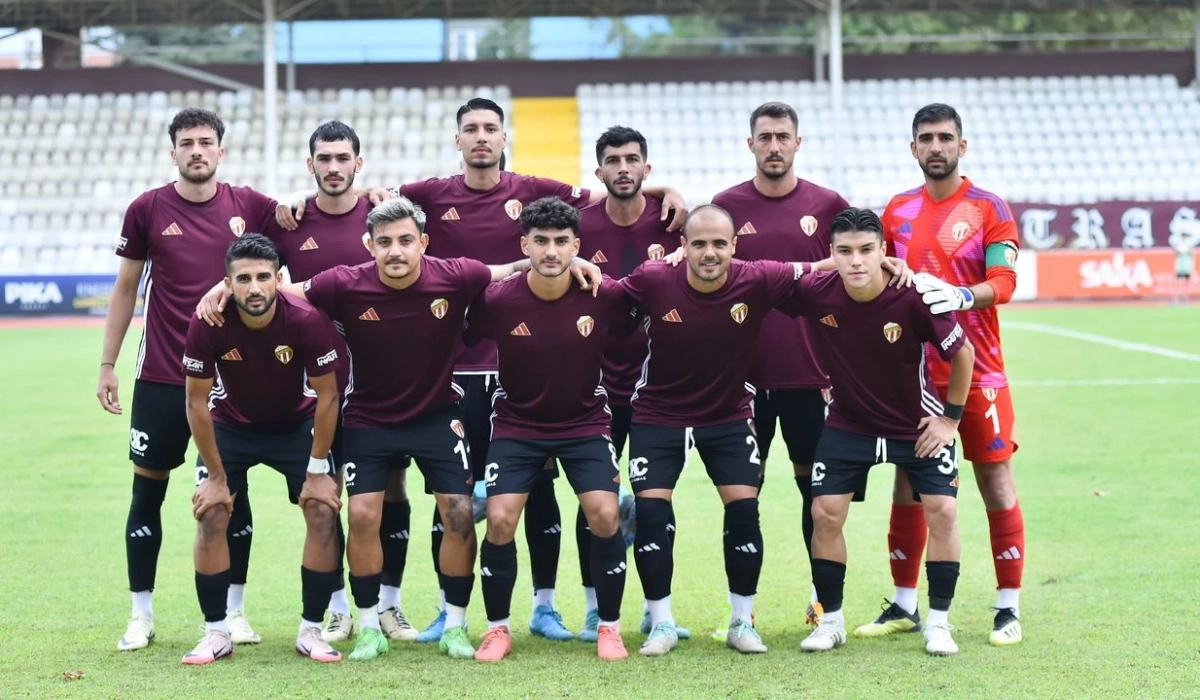 İnegölspor Afyon'da öldü öldü dirildi!