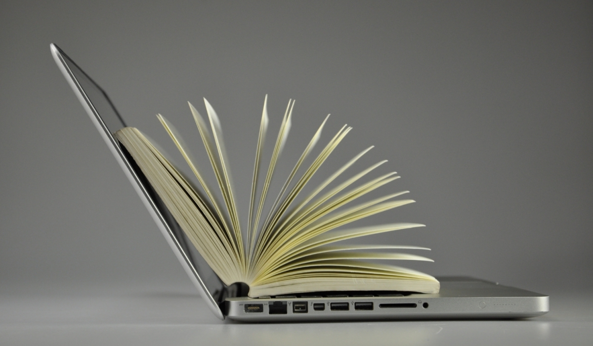 Online Eğitimler ve Sertifikalar: İş Hayatında Nasıl Yükselirsiniz?