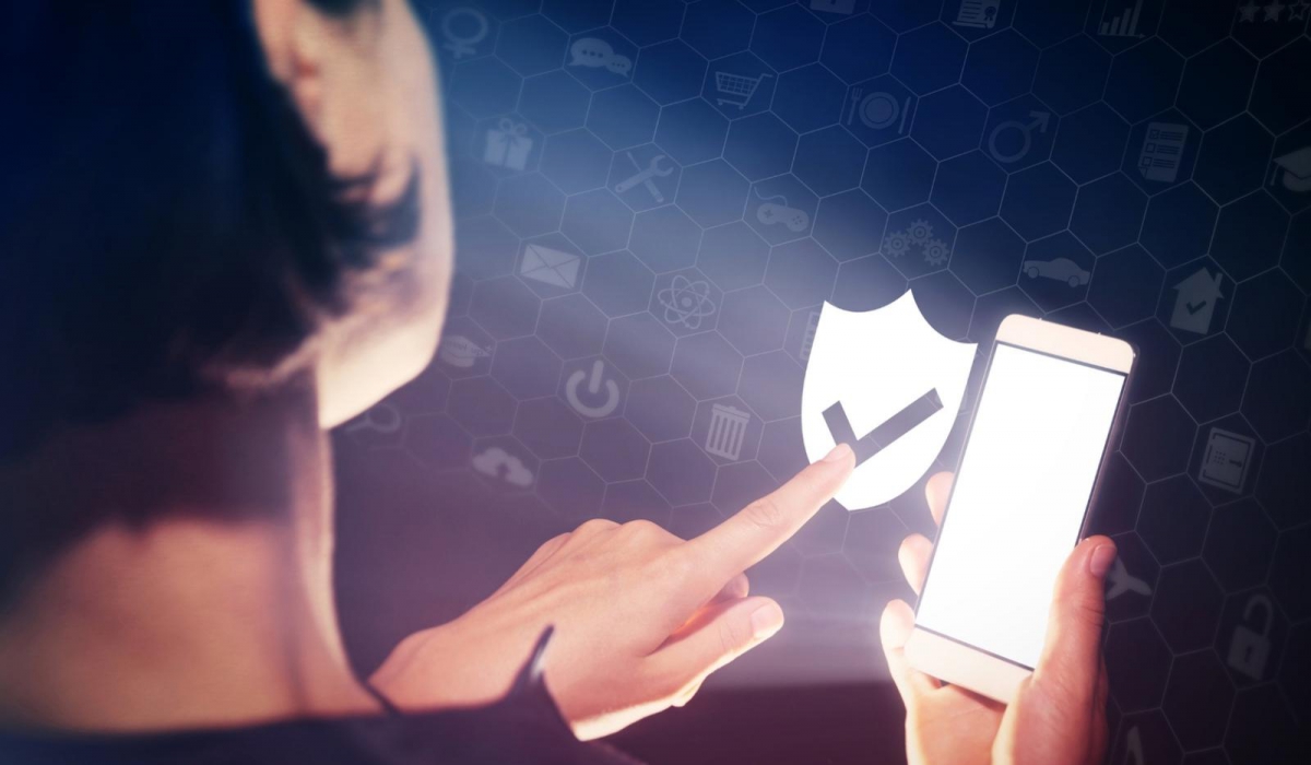 Kendinizi Nasıl Koruyabilirsiniz? Güvende Kalmanın İpuçları ve Stratejileri