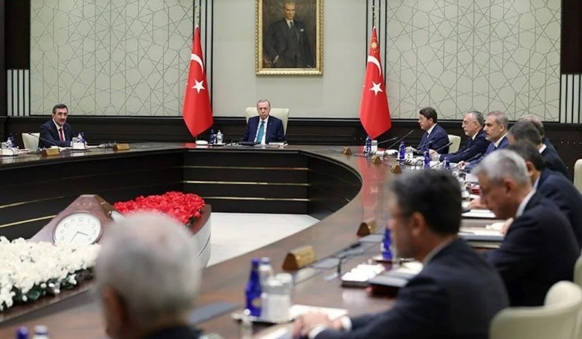 Kabine Toplantısı Başladı: Gündem İsrail Saldırıları ve Savunma Kaynakları