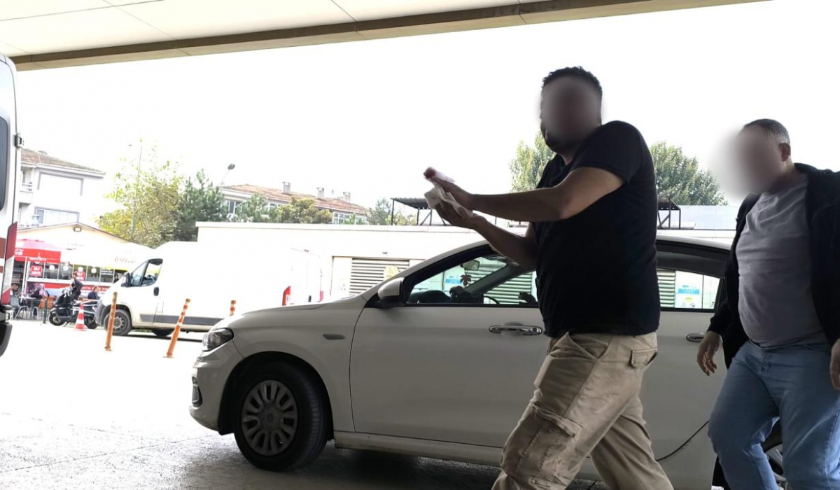 Mobilya Fabrikasında Elini Makineye Kaptıran İşçi Yaralandı