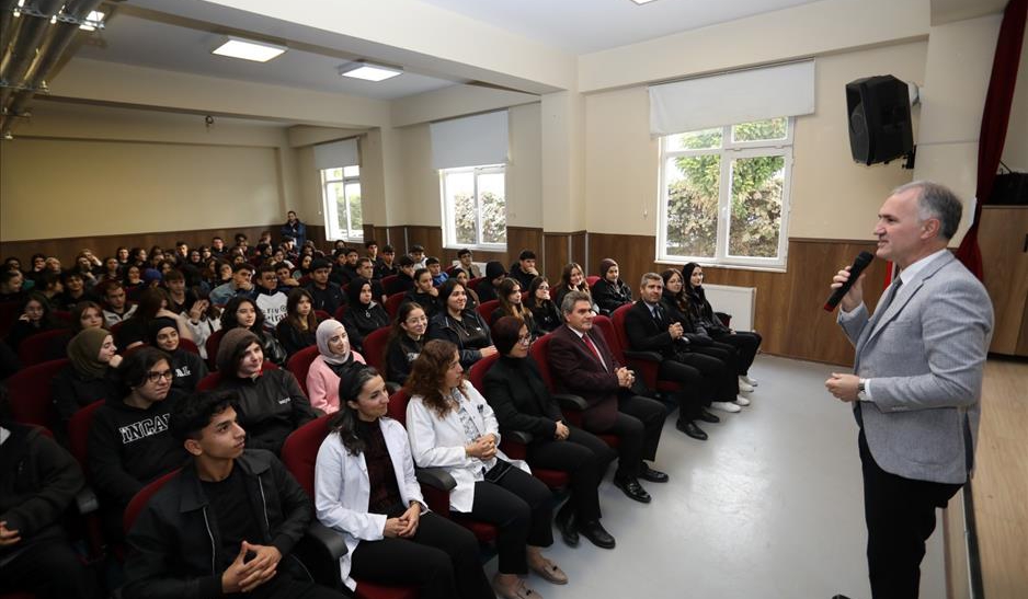 Başkan Taban öğrencilerle buluştu!