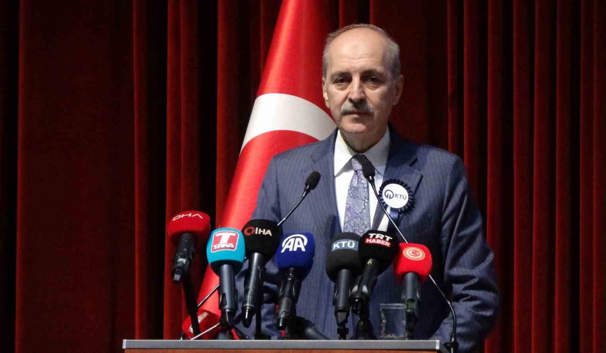 Kurtulmuş'un Anayasa Açıklaması Sosyal Medyada Gündem Oldu
