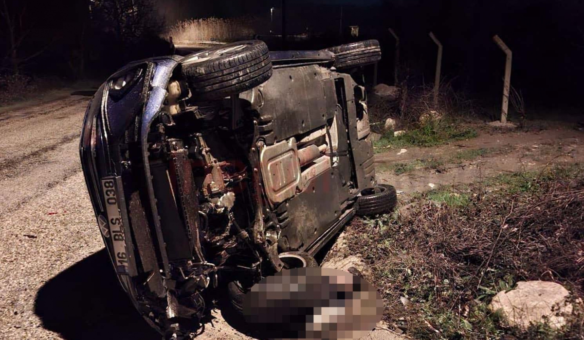 25 yaşındaki genç feci kazada hayatını kaybetti