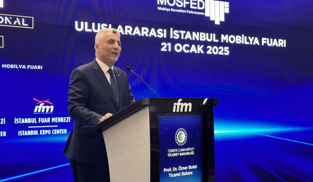 Bakan Bolat İnegöl mobilyasının tarihsel başarısını anlattı