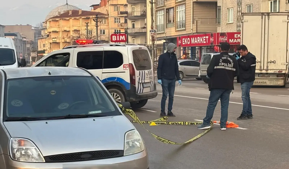 Ertuğrulgazi Caddesi'nde silahlı saldırı; 1 yaralı