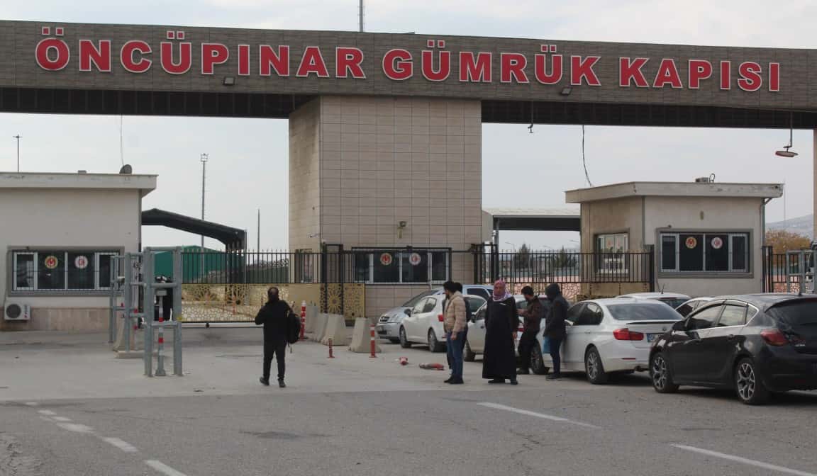 İnegöllü mobilyacılara Suriye'den kötü haber!