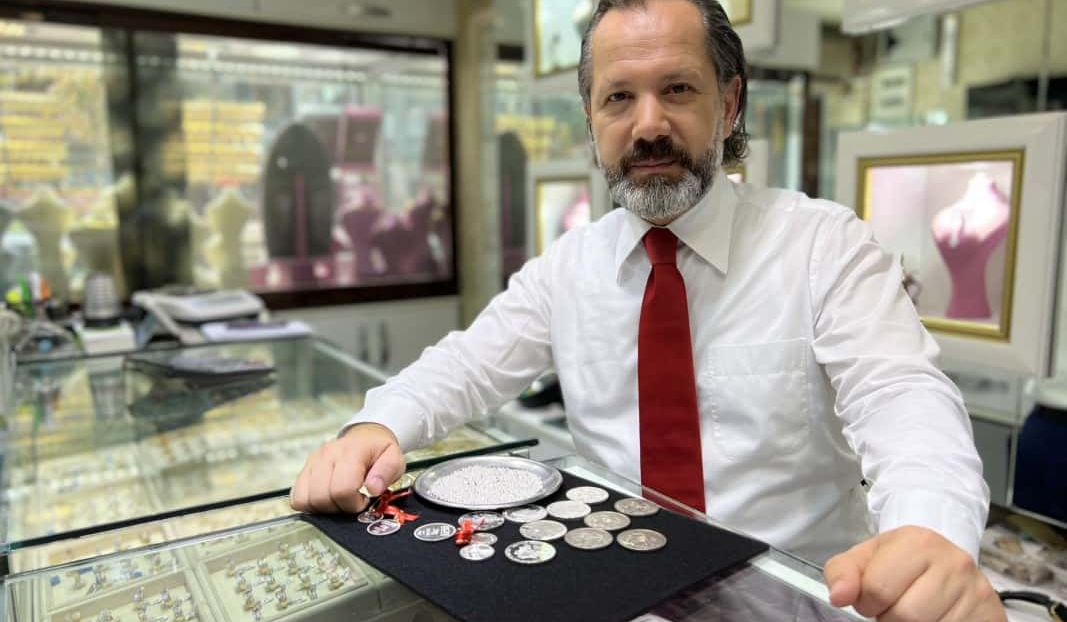 Ünlü Ekonomi Yazarı İslam Memiş İnegöl’e geliyor