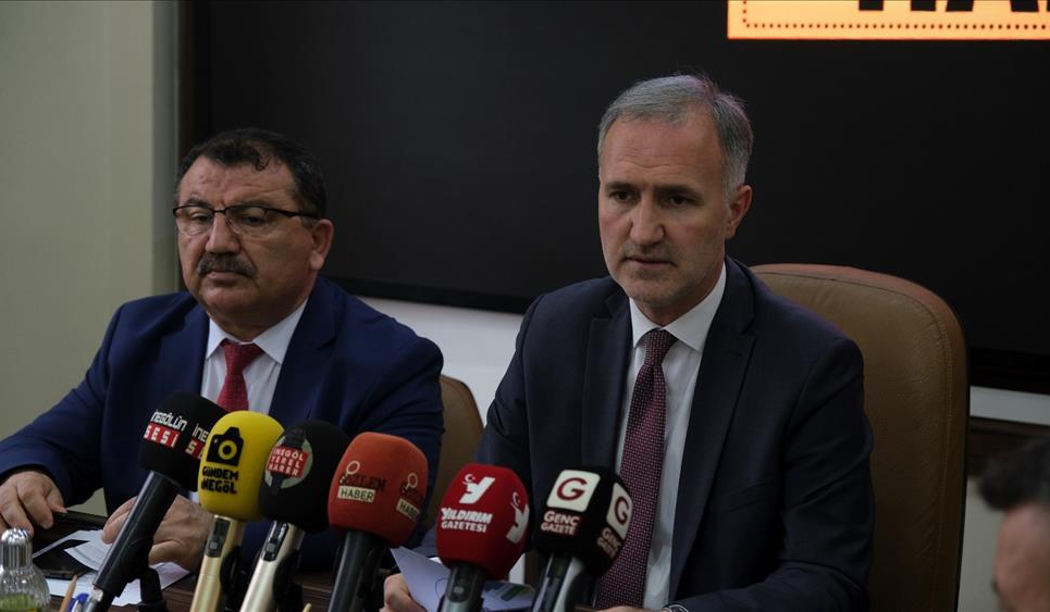 Şavşat Belediye Başkanı Durmuş Aydın’dan Alper Taban’a Övgü