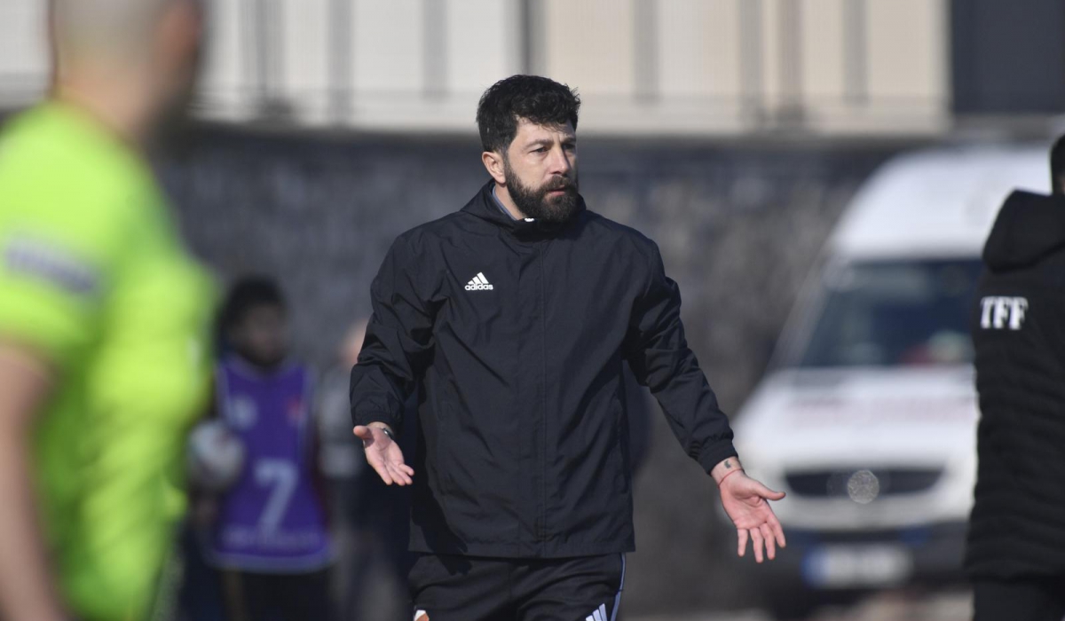 'İnegölspor 20 yıldır olduğu yerde kalmış'