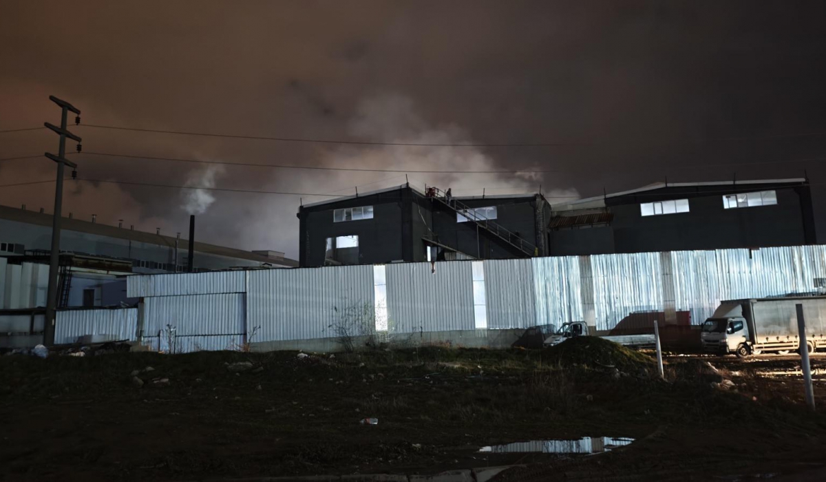 Organize Sanayi Bölgesi'nde Yükselen Duman Korkuttu!