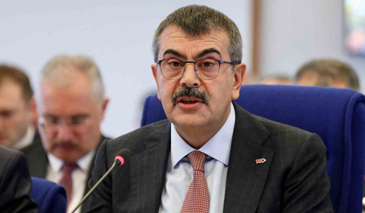 Bakan Yusuf Tekin'den Başörtüsü Yasağı Riskine Dair Çarpıcı Açıklama
