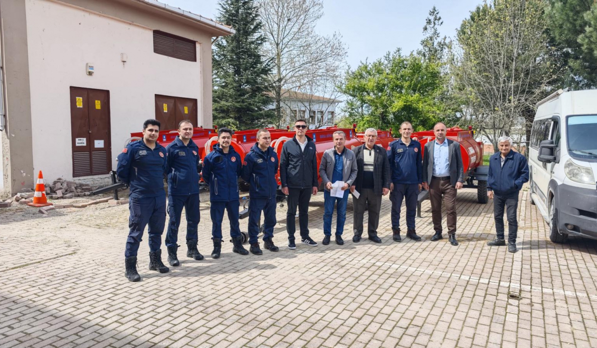 İnegöl’de 16 Kırsal Mahalleye Yangın Tankeri Teslim Edildi