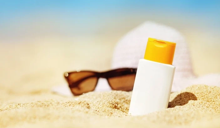 SPF Nedir? Güneş Kremlerindeki SPF'nin Önemi ve Koruma Oranları
