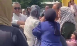 Çocukların okuma bayramında veliler birbirine girdi!