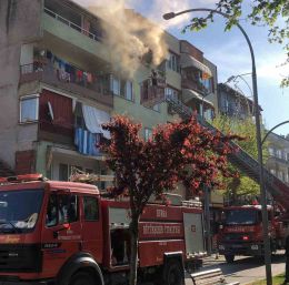 Bursa’da bir apartman dairesinde yangın