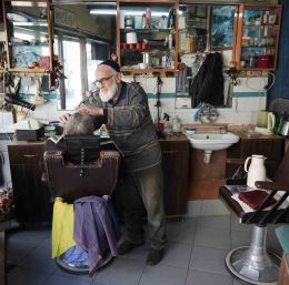 100 Yıllık Berber Dükkanı: Tarihi Dokusu Bozulmadan Yaşatılıyor