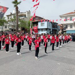 Mudanya’da 23 Nisan bayramı coşkusu