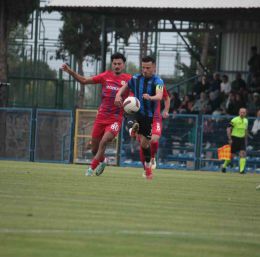 TFF 2. Lig: Karacabey Belediyespor: 2 - Altınordu: 2