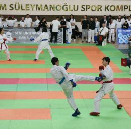 Yldırım Belediyesi karate şampiyonasına ev sahipliği yapıyor