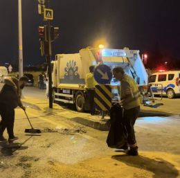 Bursa’da işçileri taşıyan servis ile kamyonet çarpıştı: 8 yaralı