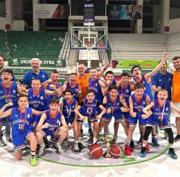 Yeşim Spor U12 Takımı Bursa şampiyonu oldu