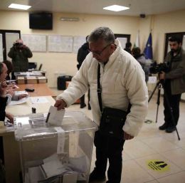 Komşu’daki seçim heyecanı Bursa’daki soydaşları sardı