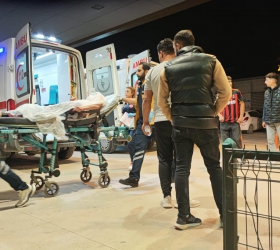 Kültür Parkta bıçaklı kavga 2 yaralı 