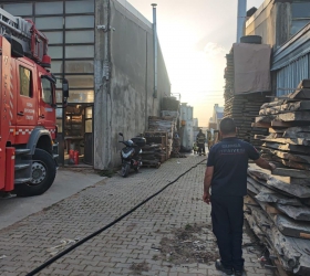 Sanayide yangın! İtfaiye müdahale etti