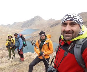 Ünlü dağcı Tunç Fındık ve ekibi Hakkari’de tırmanış yaptı