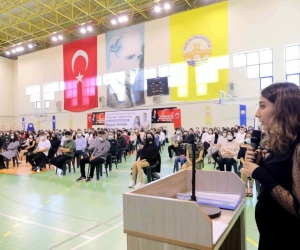 Tıp fakültesi öğrencisinin, Rektör Tabakoğlu ile yaşadığı diyalog hayatını değiştirdi