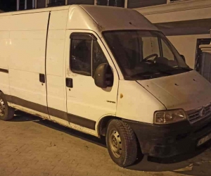 Sahte plakalı araç, cezadan kaçamadı