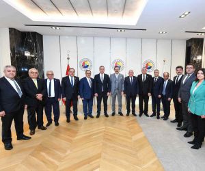 Aydın Ticaret Borsası Yönetimi, TOBB Başkanı M.Rifat Hisarcıklıoğlu ile görüştü