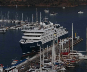 Deniz yoluyla turistler Fethiye’ye geldi