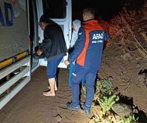 Bitlis’te şiddetli yağış: Mahsur kalan vatandaşlar kurtarıldı