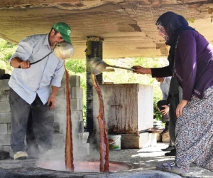 150-200 yıldır doğal yollarla yapılan üzüm pekmezine yoğun ilgi