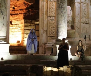 İz bırakan kadınlar tarihi kentte sahne aldı