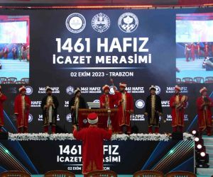 Diyanet İşleri Başkanı Erbaş, Trabzon’da ’Mevlid-i Nebi ve 1461 Hafız Toplu İcazet Merasimi’ne katıldı