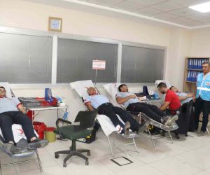 Siirt Belediyesi personeli kan bağışı kampanyasına destek verdi