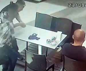 İstanbul’da büfeciye silahlı saldırı kamerada: Adres sorma bahanesiyle vurdu