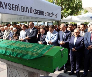 Kayseri OSB Başkanı Yalçın’ın acı günü: Vefat eden babası son yolculuğuna uğurlandı